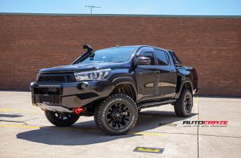 TOYOTA HILUX N80 4WD VAPOR MATTE BLACK